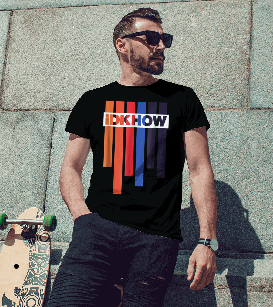 Barras De Color IDKHOW Letras Con Fondo Negro Y Blanco T-Shirt