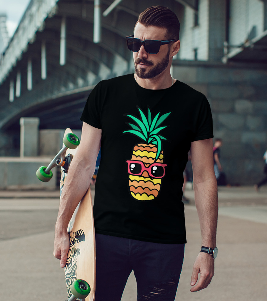 Aloha Hawaiian Pineapple Sunglasses Summer Beach Vibes T-Shirt