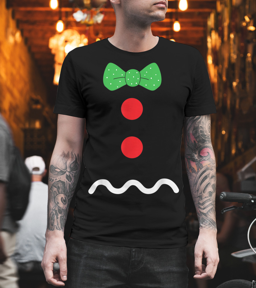 Funny Gingerbread Man Christmas Holiday Bow Tie Buttons T-Shirt