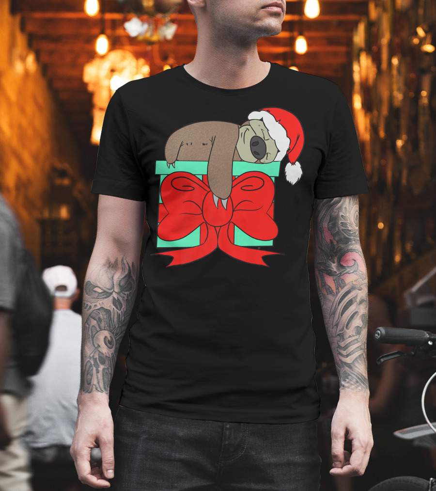Lazy Christmas Sloth with Santa Hat and Gift Box Cute Funny Love It T-Shirt