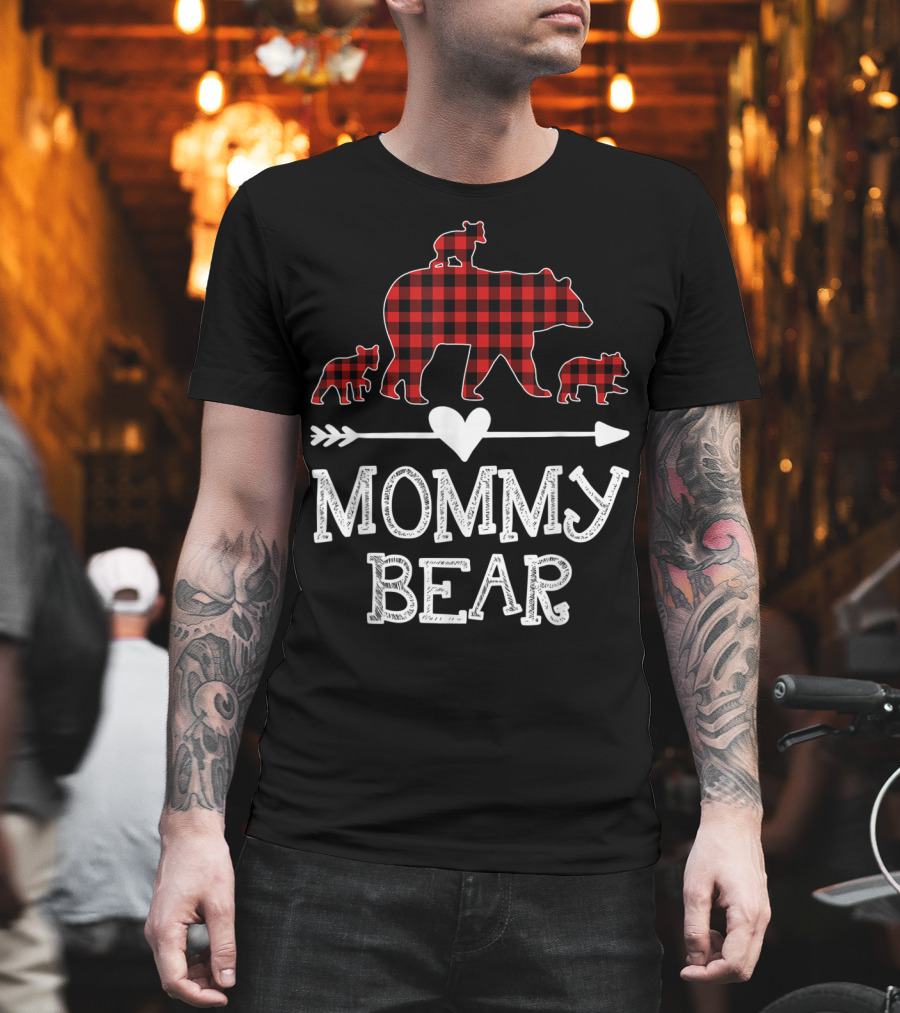 Mommy Bear Red Plaid Three Cubs Heart Arrow T-Shirt