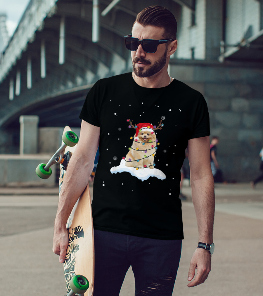 Pomeranian Santa Hat Wrapped In Christmas Lights With Reindeer Antlers And Snowflakes T-Shirt
