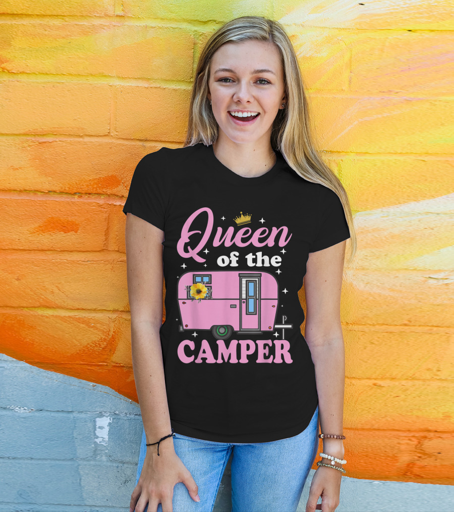 Queen Of The Camper Crowned Floral Retro Caravan Camping Outdoor T-Shirt