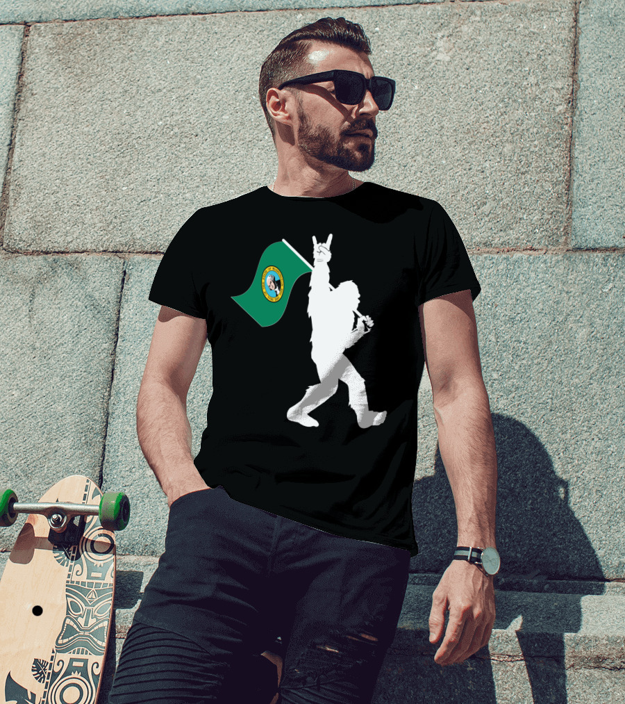 Bigfoot Holding Washington State Flag Rock And Roll Gesture T-Shirt