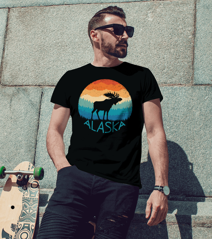 Alaska Retro Moose Vintage Mountain State Sunset Scene T-Shirt