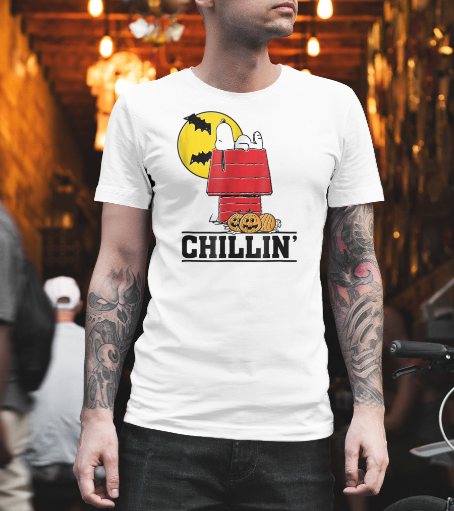 Peanuts Snoopy Chillin' Halloween With Pumpkins And Bats T-Shirt