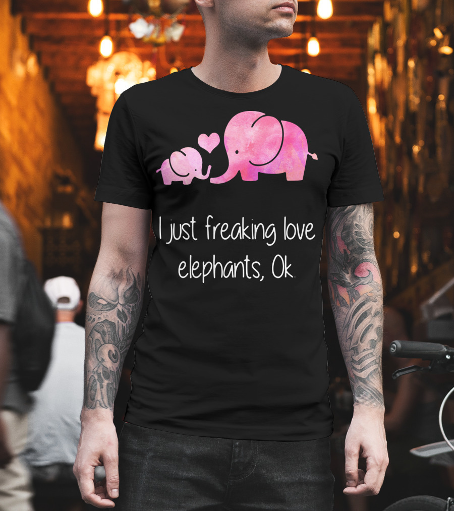 I Just Freaking Love Elephants Ok Pink Elephant Heart Design for Elephant Lovers T-Shirt