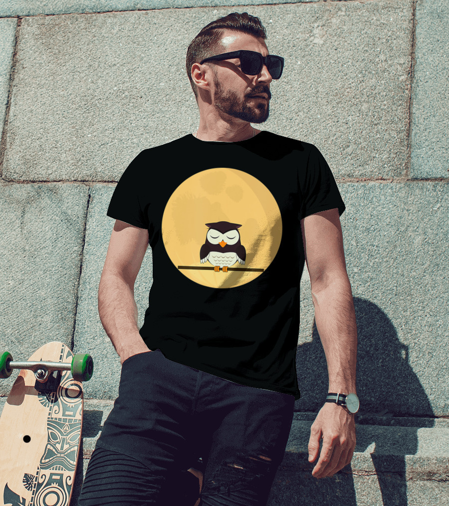 An Owl And The Full Moon Night Sky T-Shirt