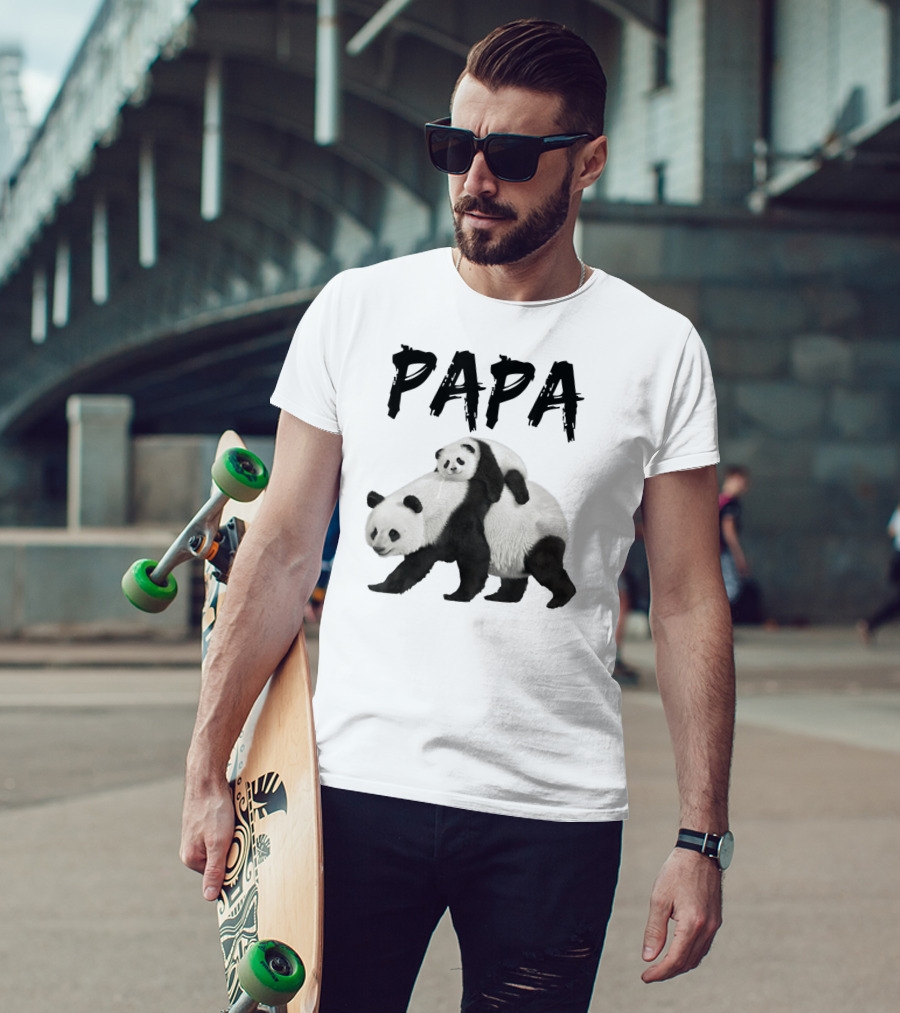 Papa Panda Bear Dad With Baby Panda T-Shirt