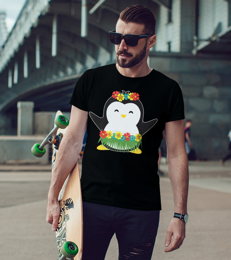 Penguin With Hula Skirt And Hawaiian Flowers Luau Party T-Shirt