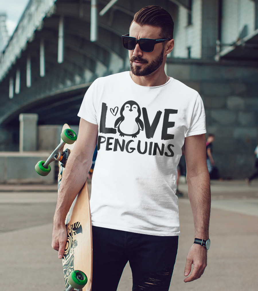 Love Penguins Cute Heart Penguin Lovers T-Shirt