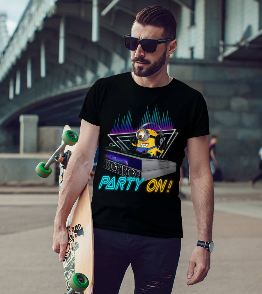 Despicable Me Minions Party On DJ Remix Vibes T-Shirt