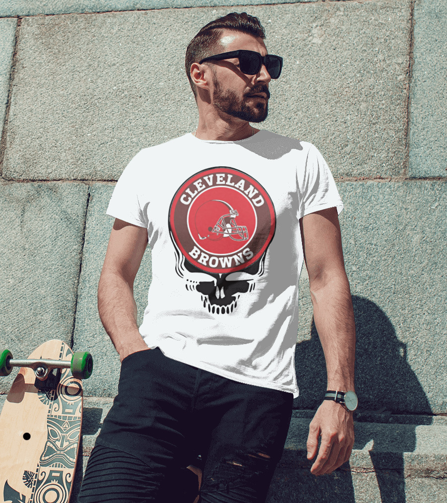 Cleveland Browns Football Helmet Skull T-Shirt