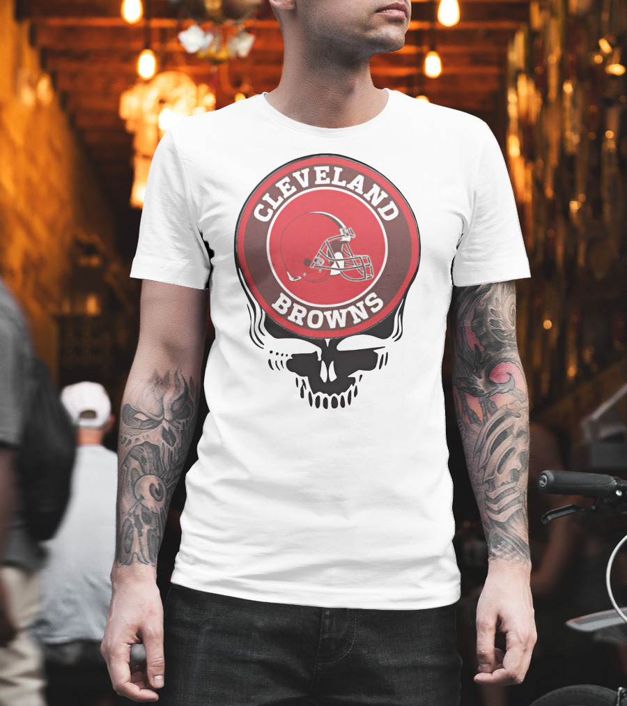 Cleveland Browns Football Helmet Skull T-Shirt