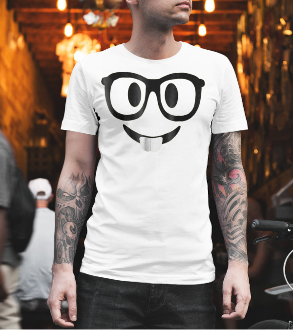 Halloween Nerd Glasses Emoji Family Friends T-Shirt Halloween Nerd Glasses Emoji Family Friends T-Shirt