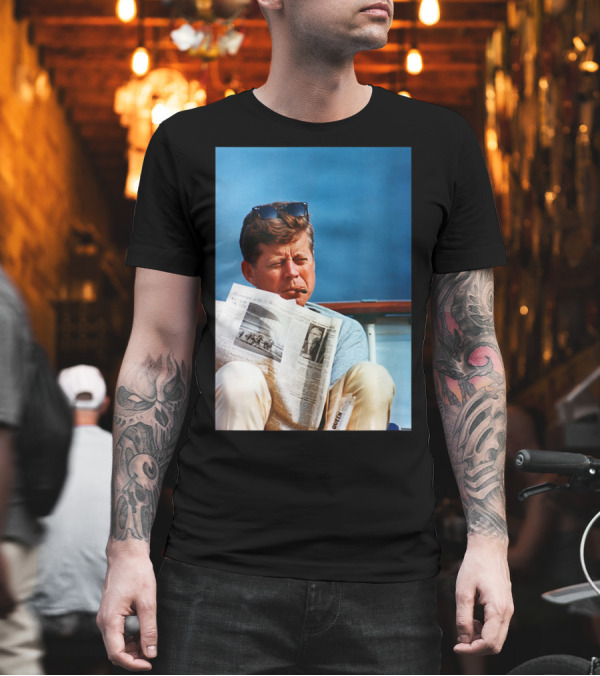 Jfk Halloween Christmas Funny Cool Holidays President Reading Newspaper Sunglasses T-Shirt Jfk Halloween Christmas Funny Cool Holidays President Reading Newspaper Sunglasses T-Shirt