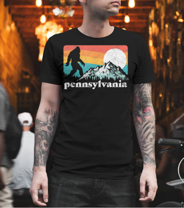 Pennsylvania Bigfoot Mountains Retro Sunset T-Shirt Pennsylvania Bigfoot Mountains Retro Sunset T-Shirt
