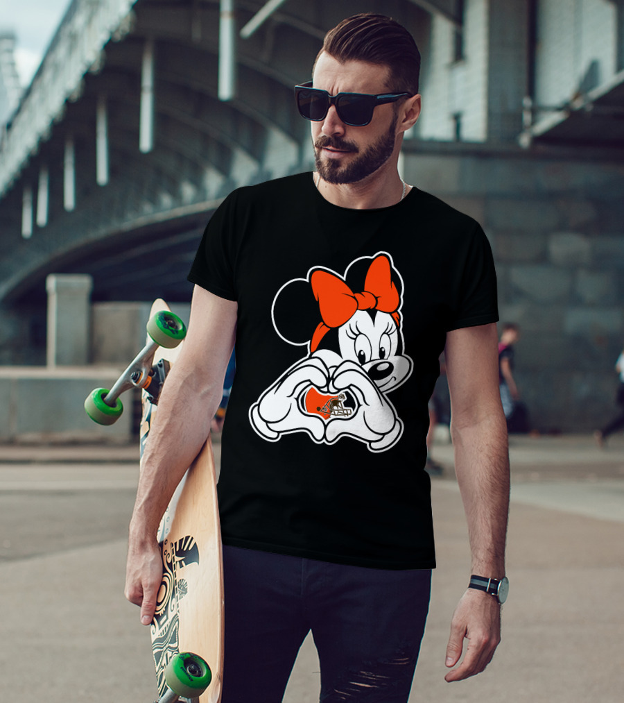 Cleveland Browns Minnie Mouse Heart Hands Football Helmet T-Shirt