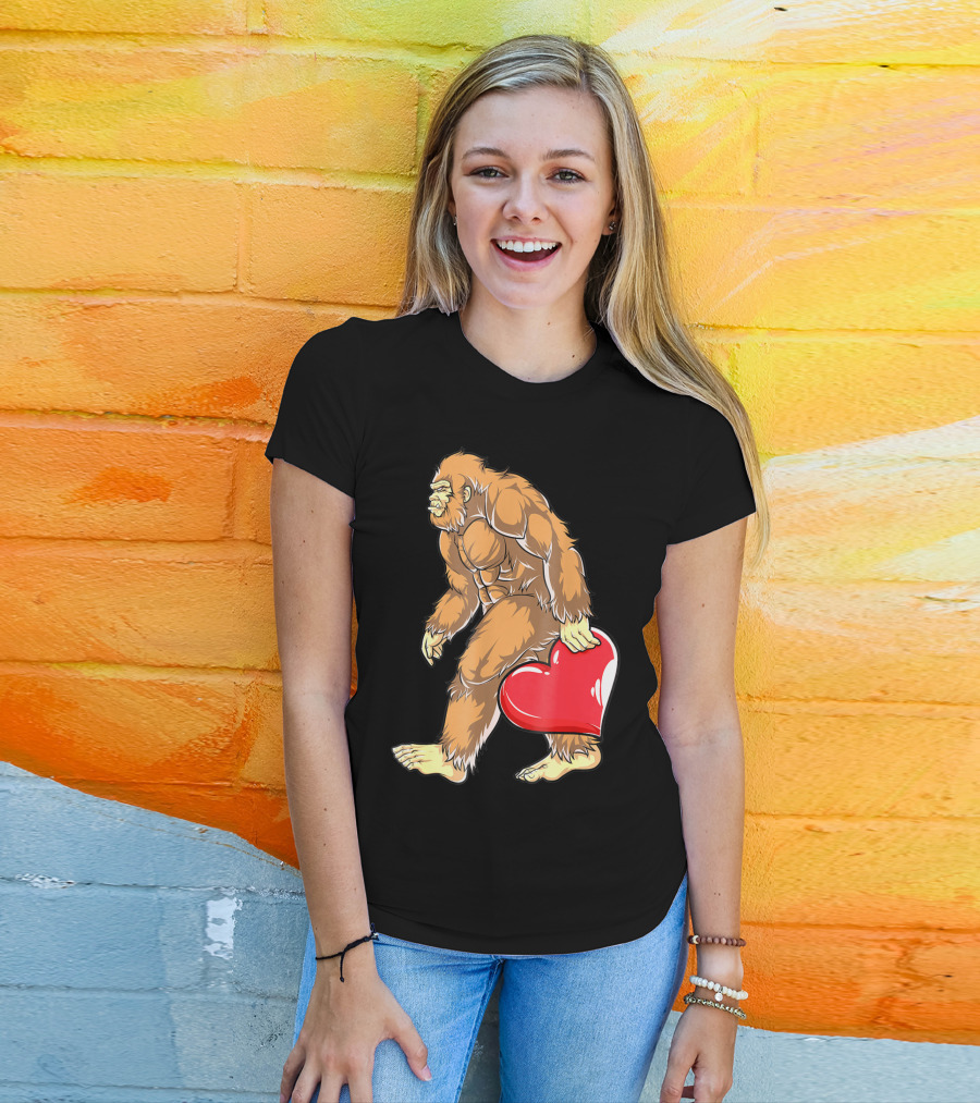 Valentine's Day Bigfoot Holding Heart Sasquatch Love For Men T-Shirt