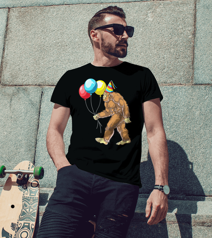 Bigfoot It's My Birthday Kids Boys Sasquatch Party With Balloons And Party Hat T-Shirt