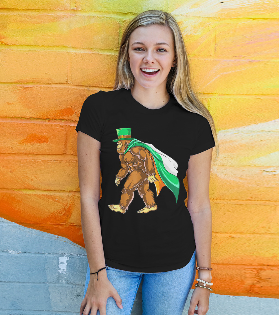 Bigfoot St Patricks Day Boys Leprechaun Irish Flag Sasquatch T-Shirt