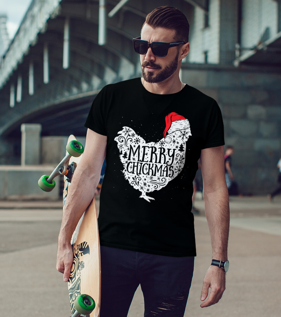 Merry Chickmas Chicken With Santa Claus Hat T-Shirt