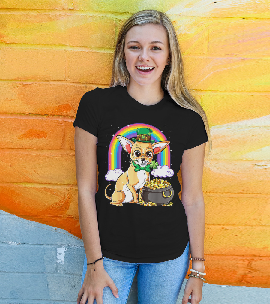 Chihuahua St Patricks Day Leprechaun Rainbow Pot Of Gold T-Shirt
