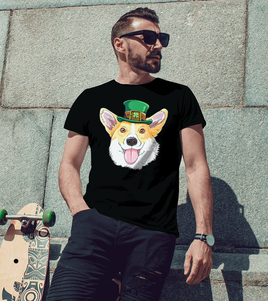 Lucky Corgi With Leprechaun Hat And Shamrock Charm T-Shirt