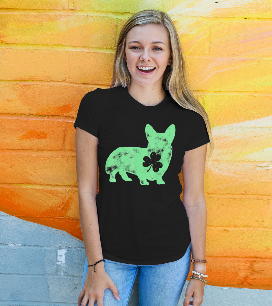 Corgi Shamrock Dog Lover St Patricks Day T-Shirt