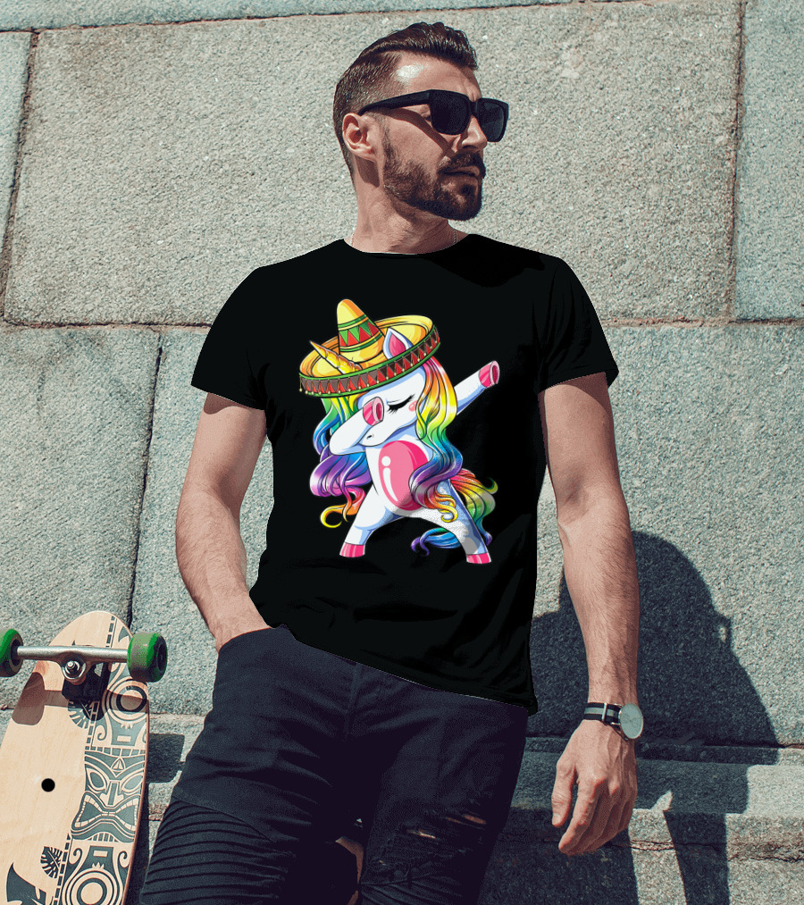 Funny Dabbing Unicorn Rainbow Sombrero Cinco De Mayo Women T-Shirt