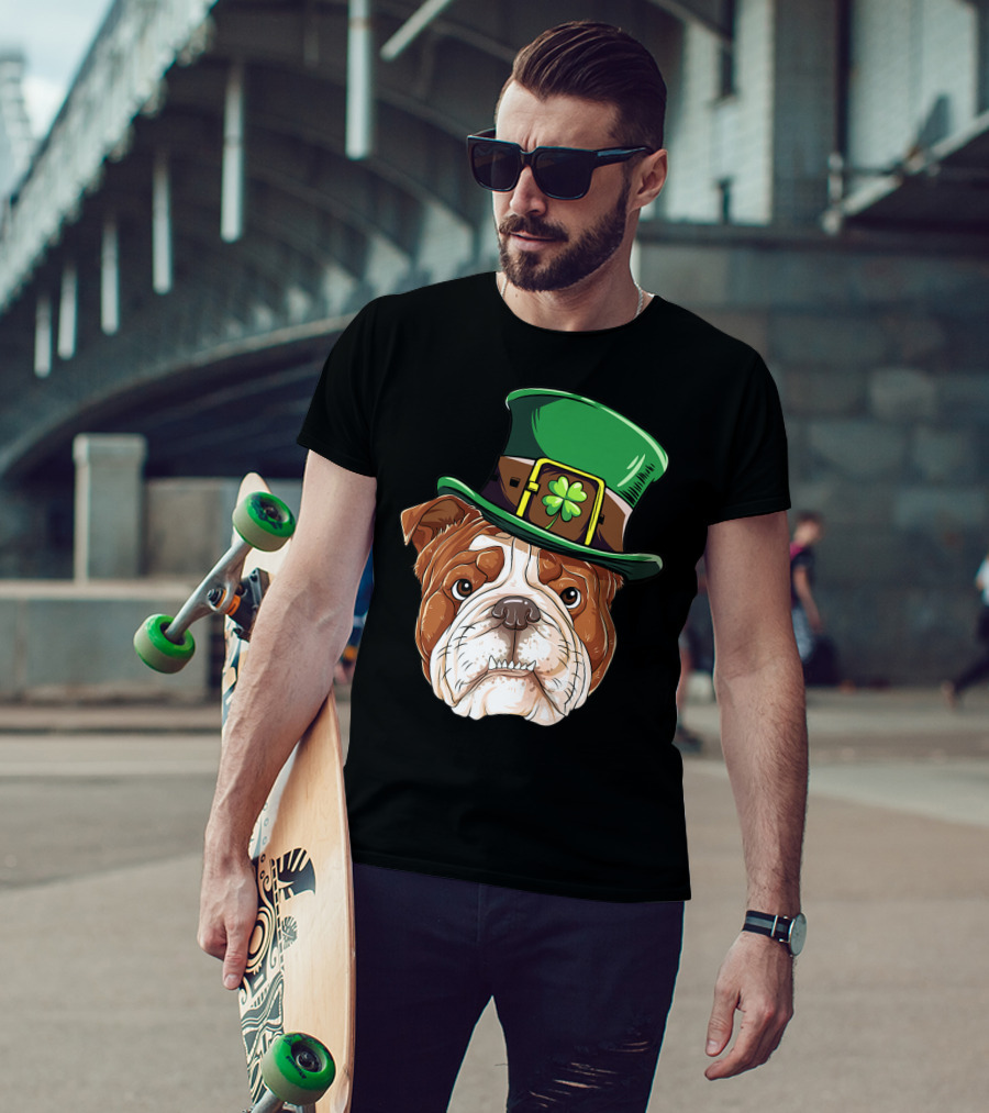 St Patricks Day English Bulldog Leprechaun Hat T-Shirt