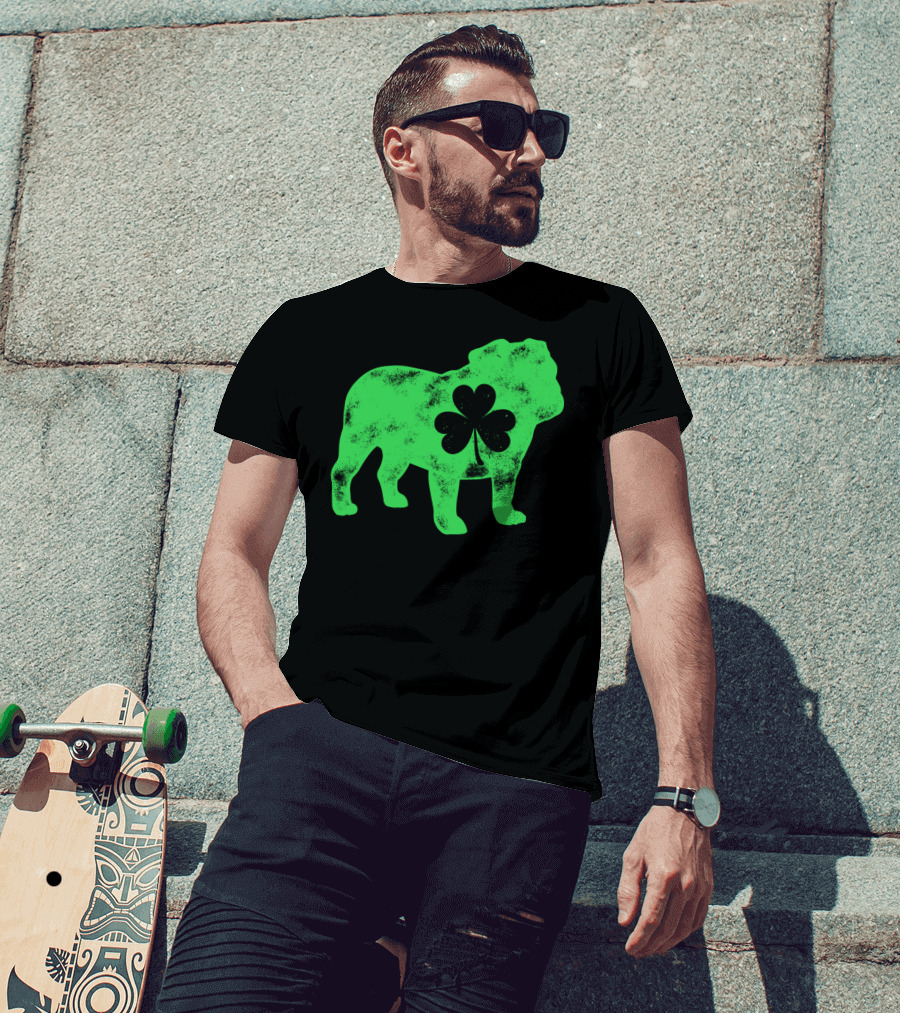 English Bulldog Shamrock St Patricks Day Men Dog T-Shirt
