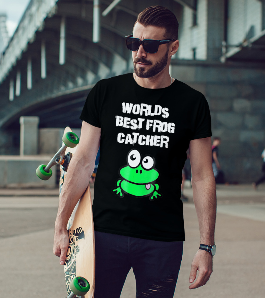 Worlds Best Frog Catcher Funny Green Cartoon Frog Character T-Shirt