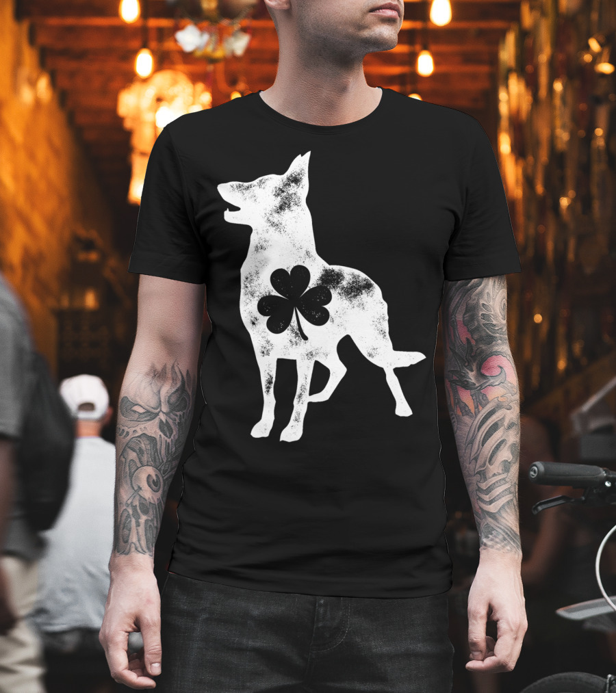 German Shepherd Dog With Shamrock St Patricks Day Men T-Shirt