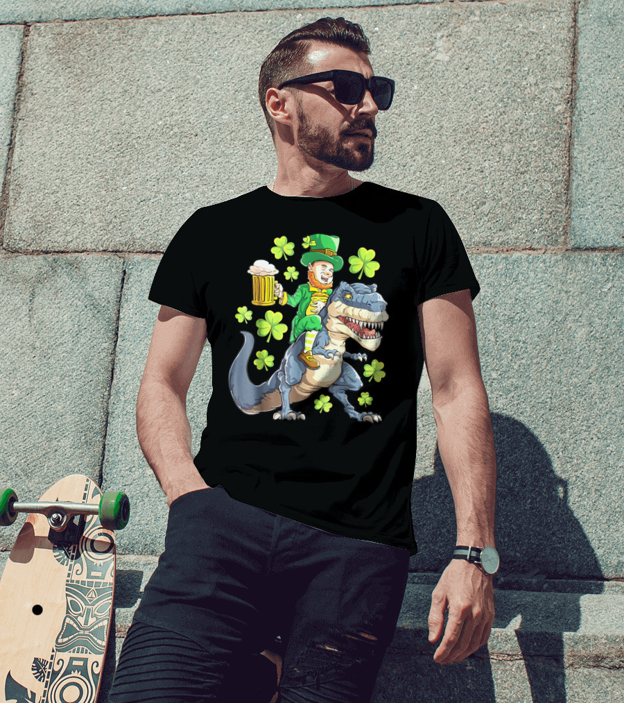 St Patricks Day Leprechaun Riding Dinosaur With Shamrocks And Beer T-Shirt