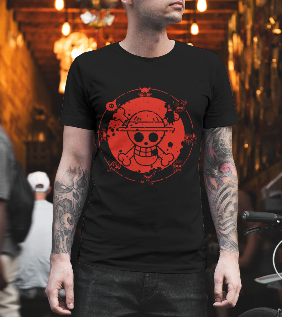 Straw Hat Skull Emblem With Iconic T-Shirt