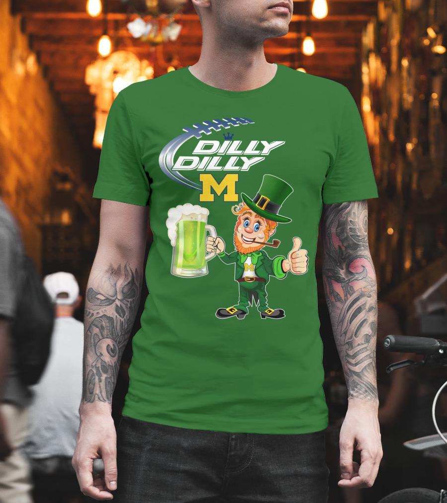Dilly Dilly M Patrick Football Leprechaun With Green Beer T-Shirt