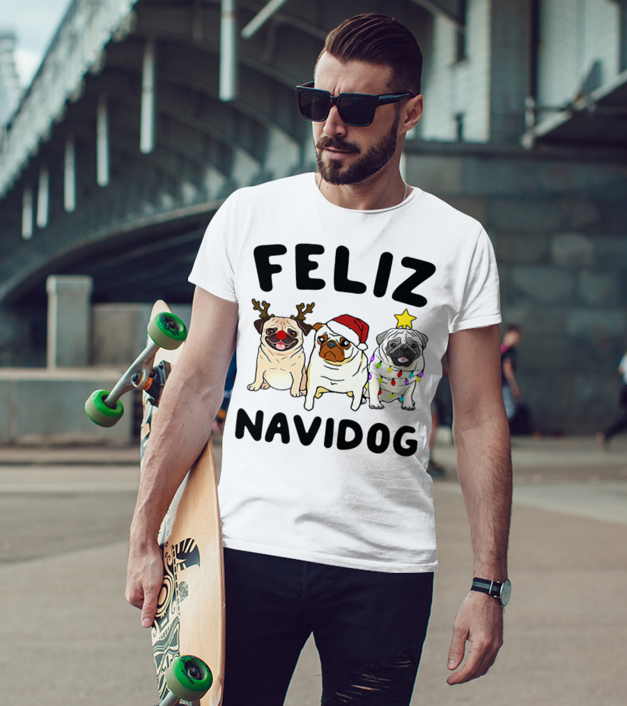 Feliz Navidog Pugs Christmas Reindeer Santa Lights T-Shirt