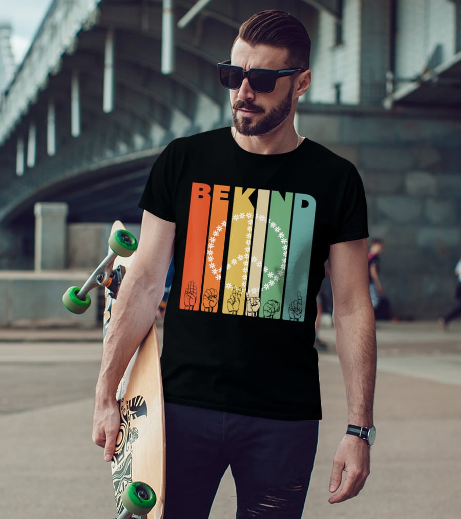 Be Kind Daisy Peace Sign Vintage I Choose Retro Hand Gesture T-Shirt