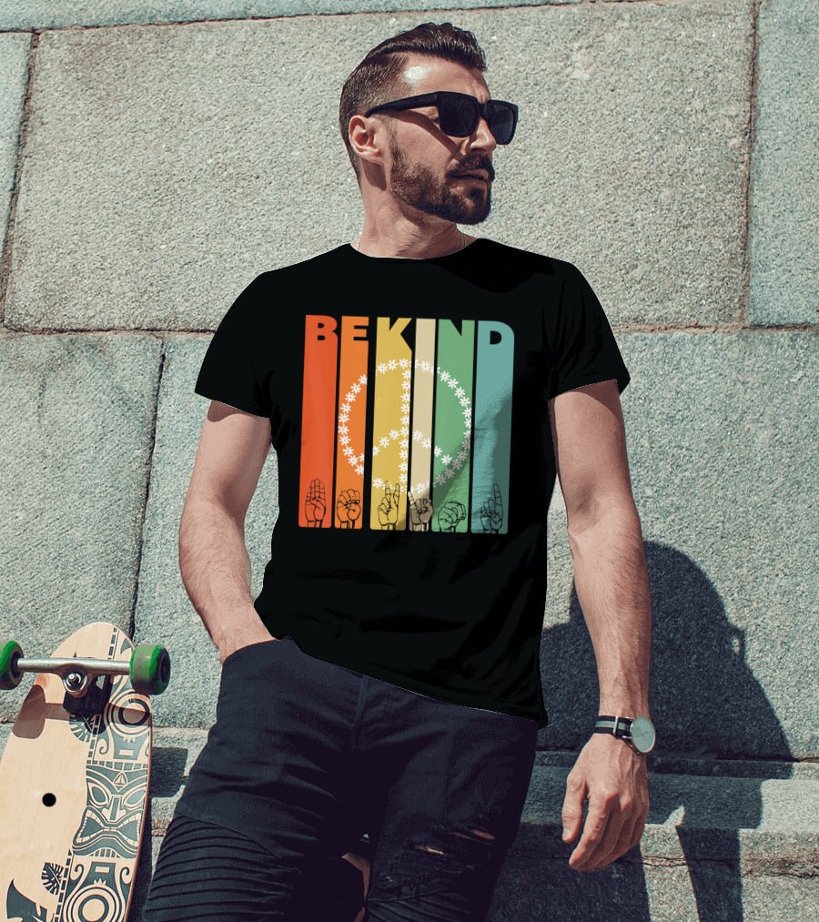 Be Kind Daisy Peace Sign Vintage I Choose Retro Hand Gesture T-Shirt