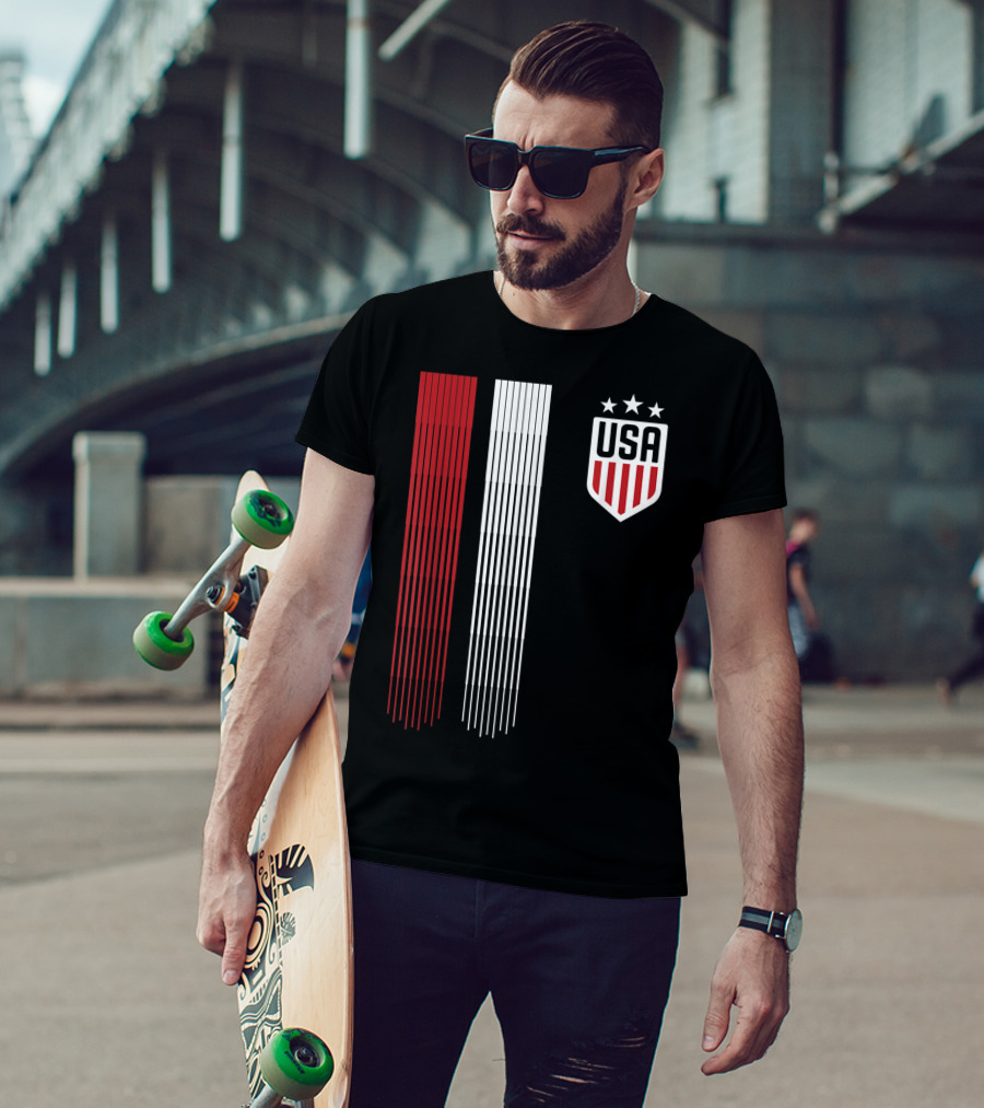 USA Soccer Womens Three Stars Red White Stripes Crest T-Shirt