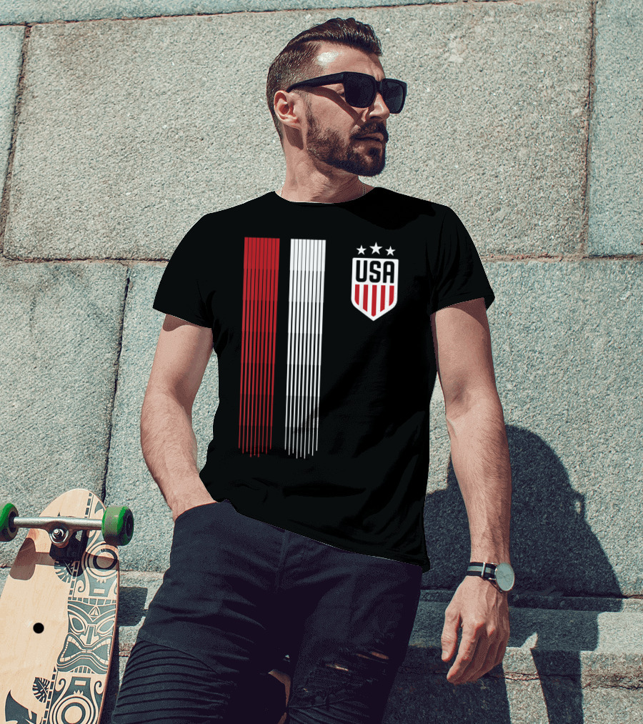 USA Soccer Womens Three Stars Red White Stripes Crest T-Shirt