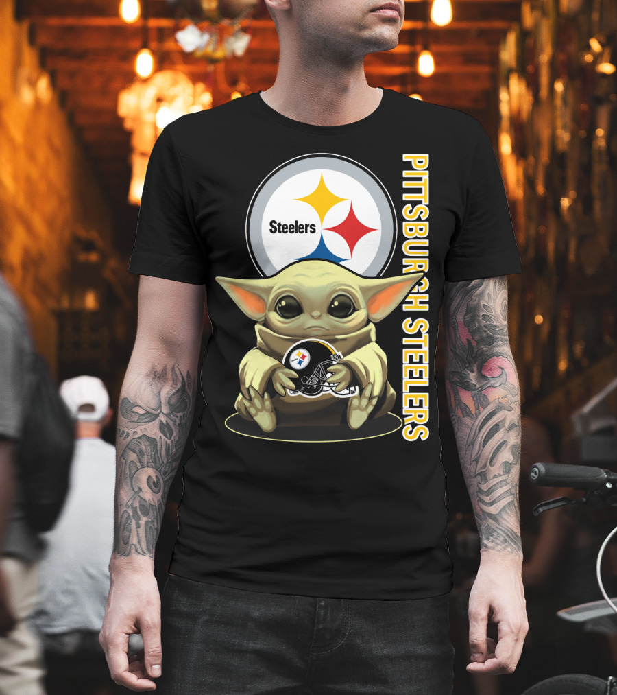 Pittsburgh Steelers Baby Yoda With Helmet T-Shirt