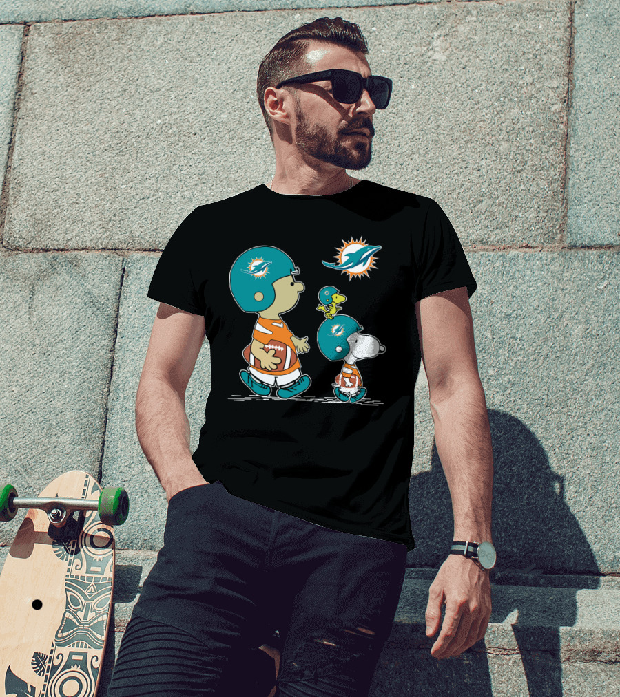 Miami Dolphins Snoopy And Woodstock Football Adventure T-Shirt