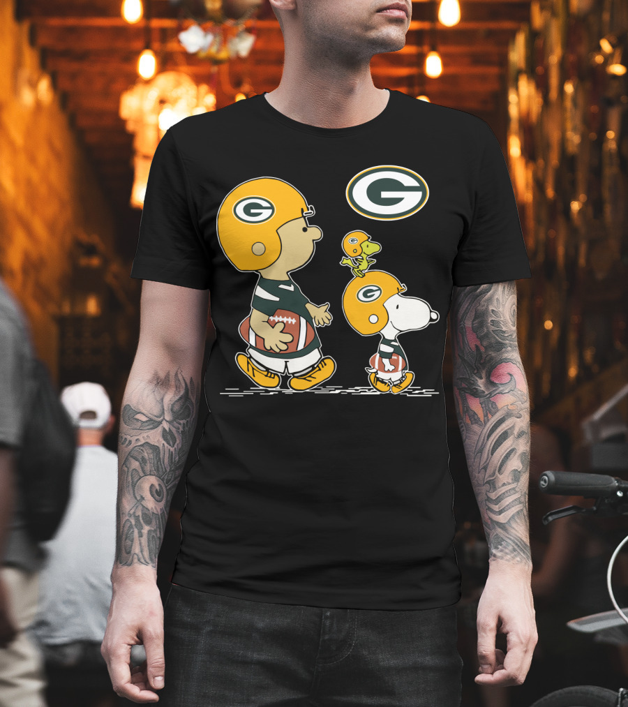 Packers Snoopy Charlie Brown Woodstock Football Helmets T-Shirt
