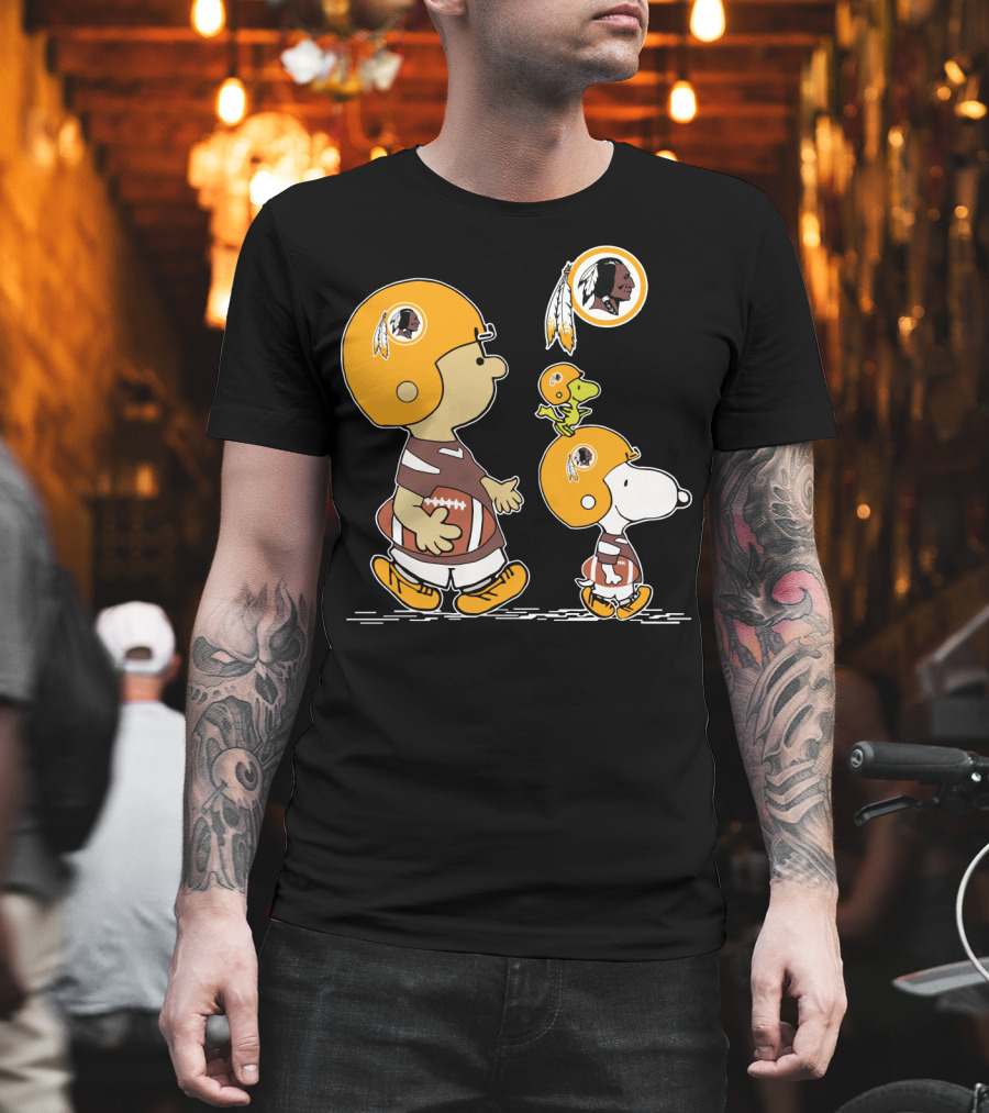 Redskins Snoopy And Woodstock Football Helmets T-Shirt