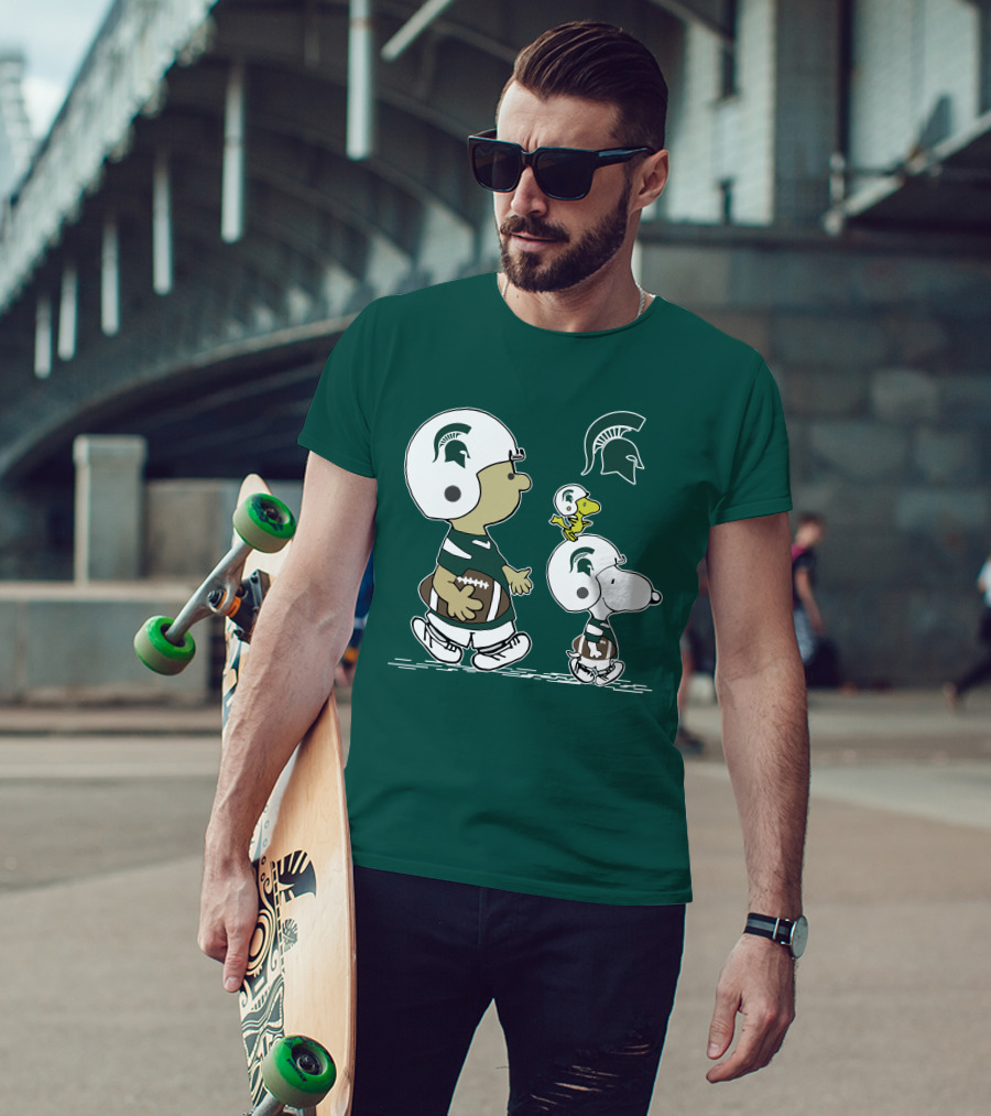 Michigan State Spartans Snoopy And Woodstock Football Gear T-Shirt