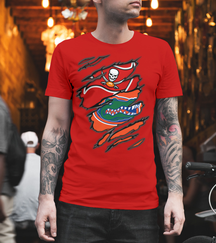 Buccaneers Gators Skull Football And Alligator Dual Logo Burst T-Shirt