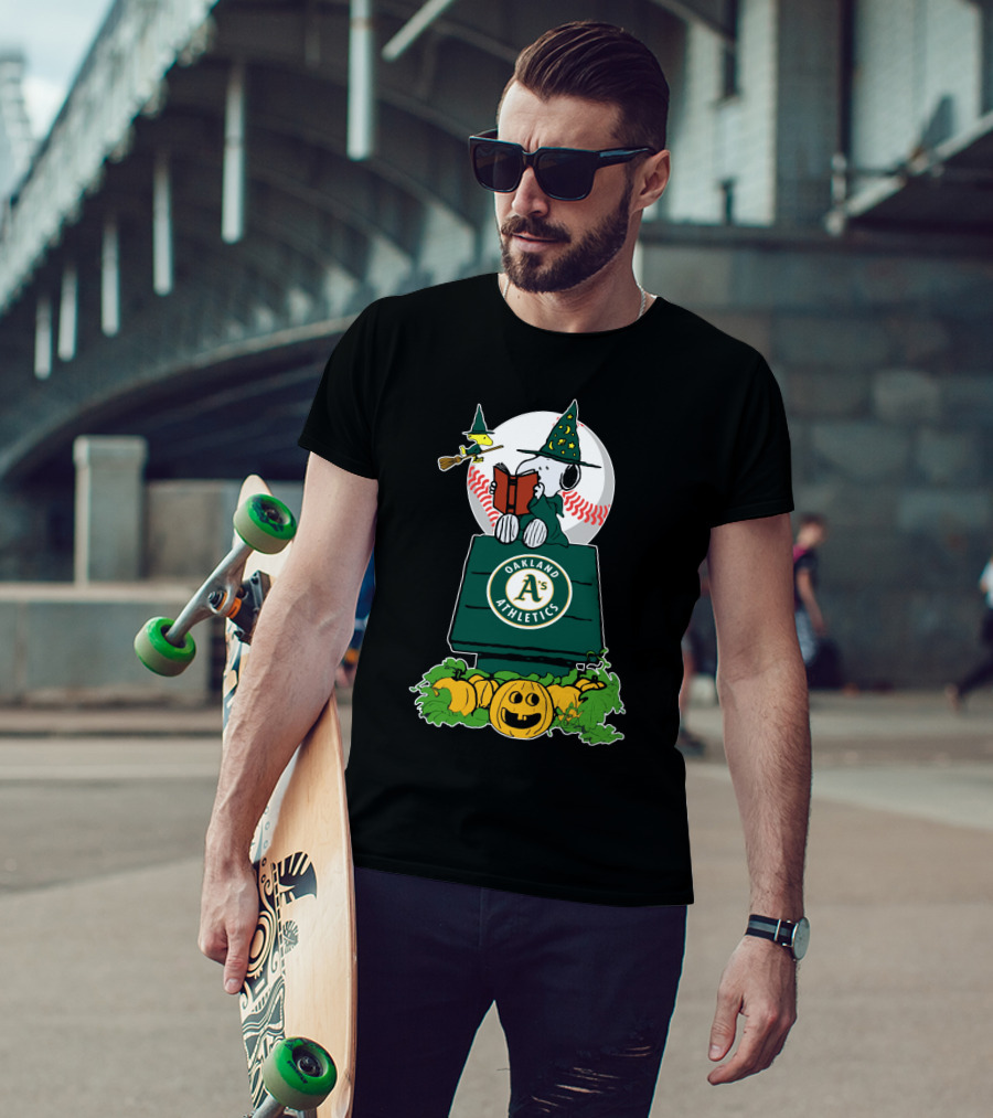 Oakland Athletics Halloween Snoopy And Woodstock Pumpkin Scene T-Shirt