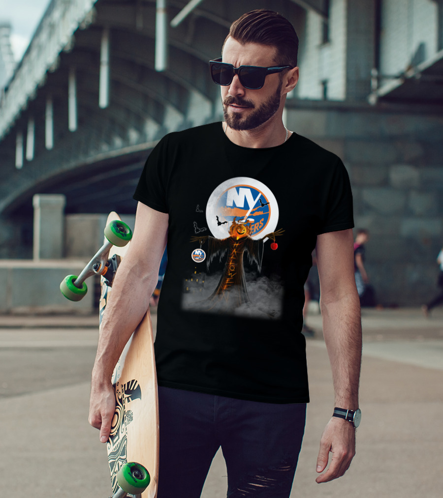 Halloween New York Islanders Pumpkin Moon Bats Spooky Scene T-Shirt